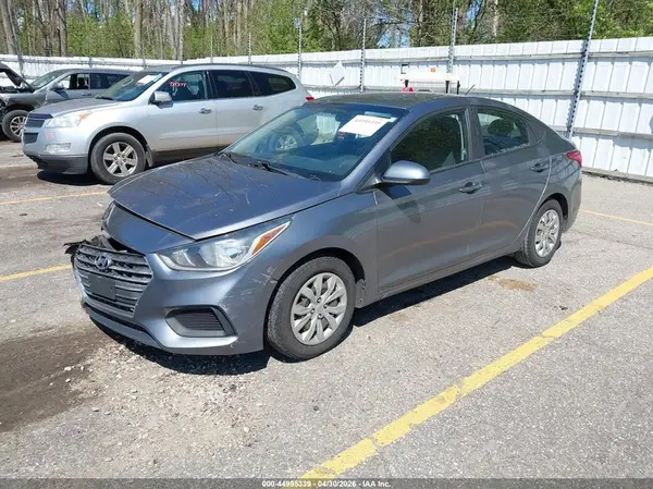 3KPC24A34JE020672 2018 HYUNDAI ACCENT - Image 2
