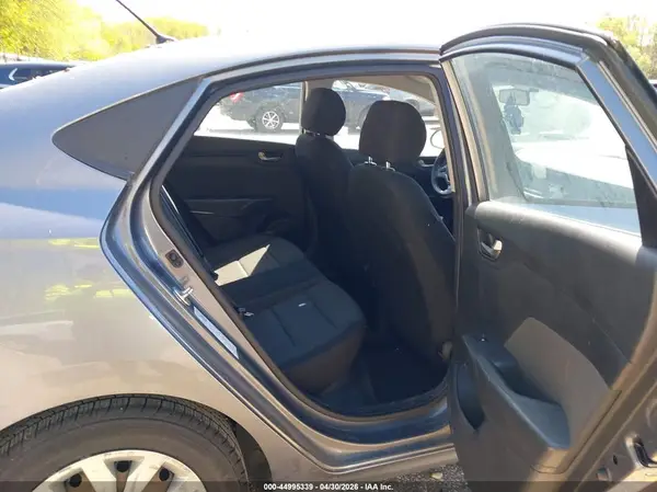 3KPC24A34JE020672 2018 HYUNDAI ACCENT - Image 8