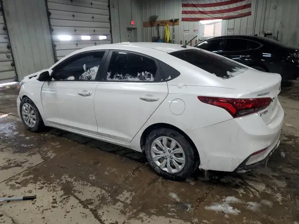 3KPC24A34JE022308 2018 HYUNDAI ACCENT - Image 2