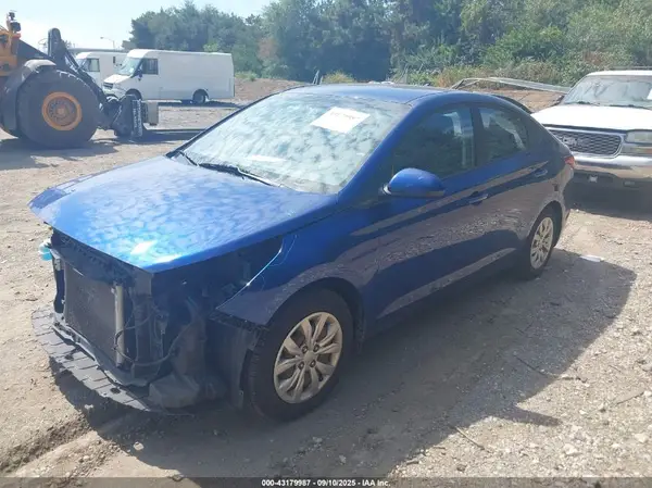 3KPC24A34JE024365 2018 HYUNDAI ACCENT - Image 2
