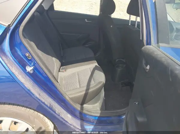 3KPC24A34JE024365 2018 HYUNDAI ACCENT - Image 8