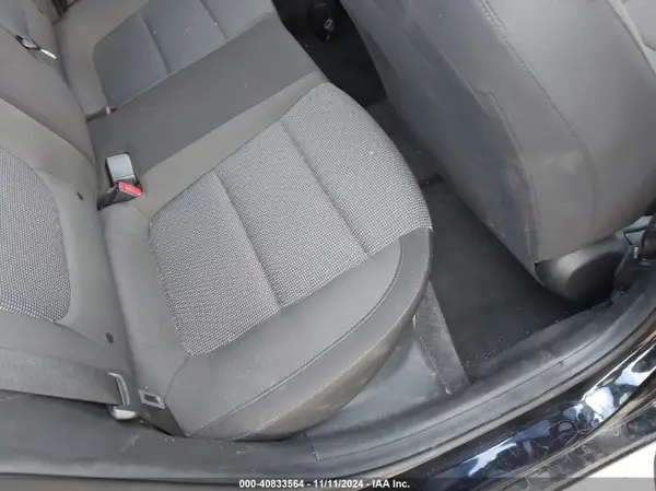 3KPC24A34JE025385 2018 HYUNDAI ACCENT - Image 8