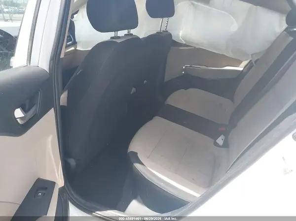 3KPC24A34JE025533 2018 HYUNDAI ACCENT - Image 8