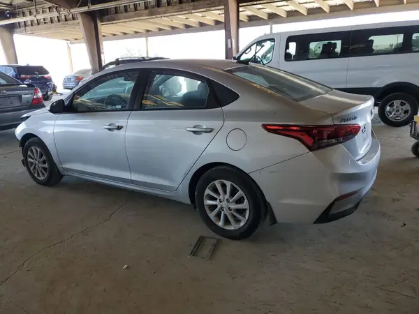 3KPC24A34JE026021 2018 HYUNDAI ACCENT - Image 2