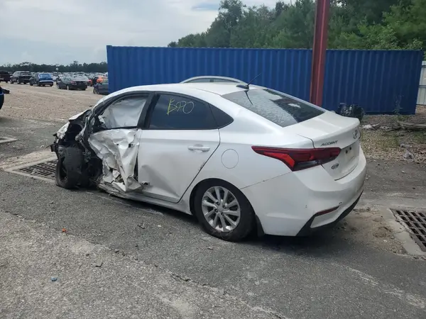 3KPC24A34JE027086 2018 HYUNDAI ACCENT - Image 2