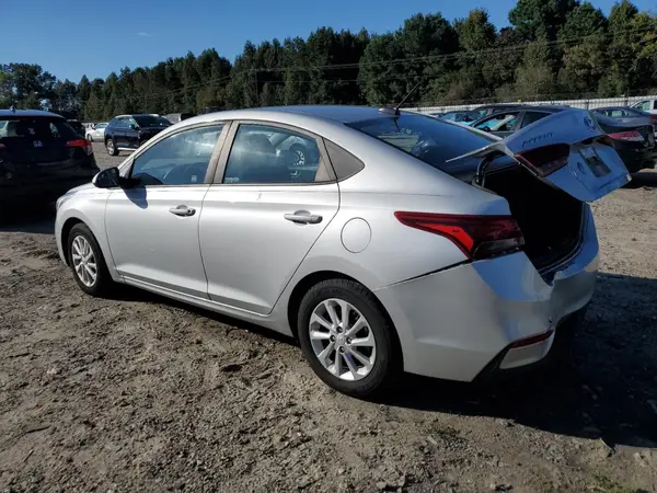 3KPC24A34JE030747 2018 HYUNDAI ACCENT - Image 2