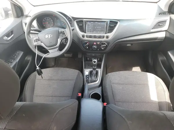 3KPC24A34JE031655 2018 HYUNDAI ACCENT - Image 8