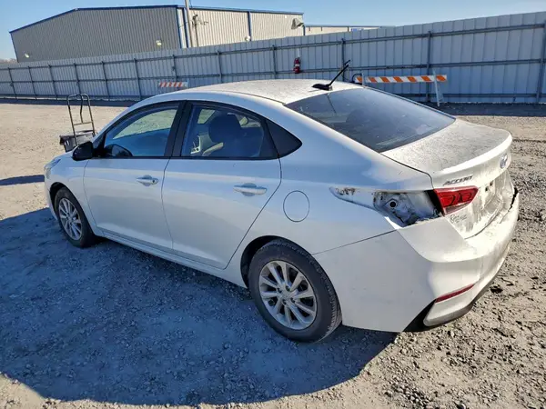 3KPC24A34JE034619 2018 HYUNDAI ACCENT - Image 2