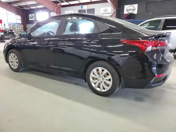 3KPC24A34KE041541 2019 HYUNDAI ACCENT - Image 2