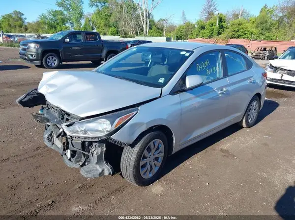 3KPC24A34KE043001 2019 HYUNDAI ACCENT - Image 2