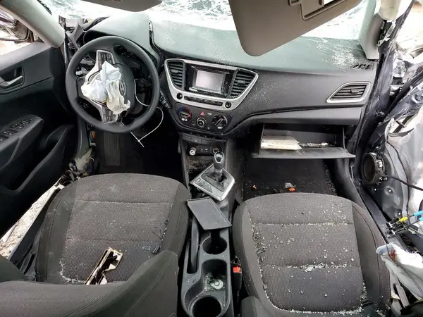 3KPC24A34KE044746 2019 HYUNDAI ACCENT - Image 8