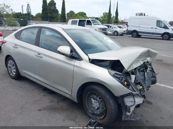 3KPC24A34KE045556 2019 HYUNDAI ACCENT - Image 1