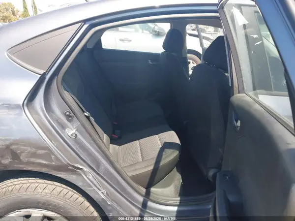 3KPC24A34KE050482 2019 HYUNDAI ACCENT - Image 8