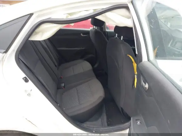 3KPC24A34KE061482 2019 HYUNDAI ACCENT - Image 8