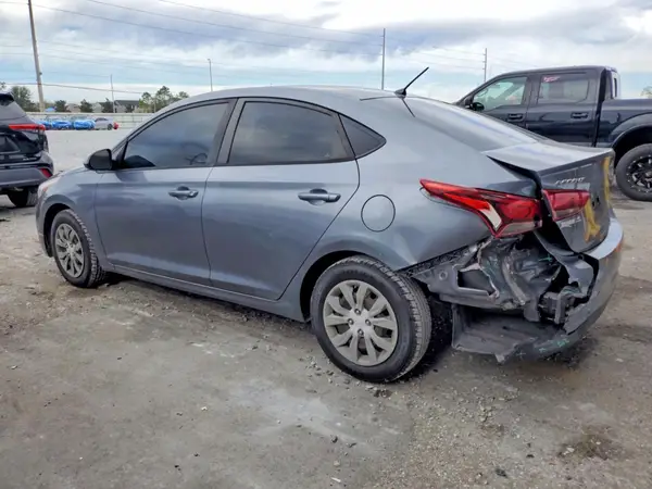 3KPC24A34KE064477 2019 HYUNDAI ACCENT - Image 2