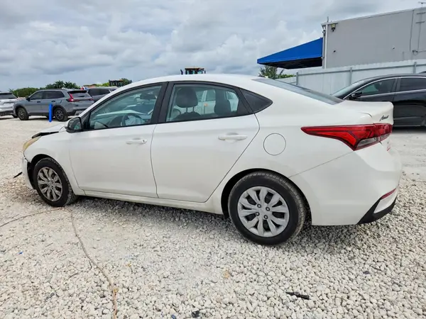 3KPC24A34KE065578 2019 HYUNDAI ACCENT - Image 2