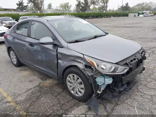 3KPC24A34KE067895 2019 HYUNDAI ACCENT - Image 1