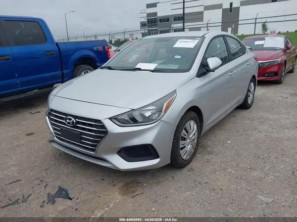 3KPC24A34KE068075 2019 HYUNDAI ACCENT - Image 2