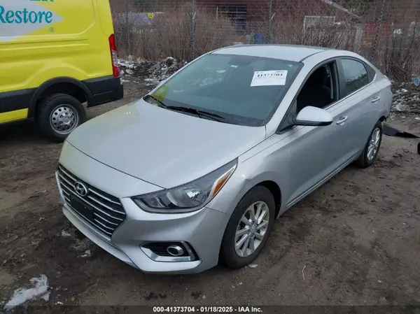 3KPC24A34KE069422 2019 HYUNDAI ACCENT - Image 2