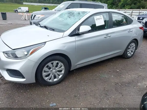 3KPC24A34KE073468 2019 HYUNDAI ACCENT - Image 2