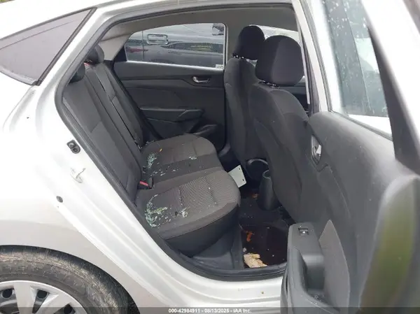 3KPC24A34KE073468 2019 HYUNDAI ACCENT - Image 8