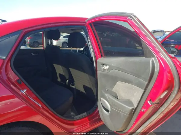 3KPC24A34KE076662 2019 HYUNDAI ACCENT - Image 8