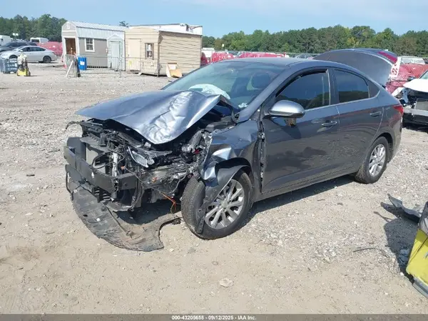 3KPC24A34KE077052 2019 HYUNDAI ACCENT - Image 2