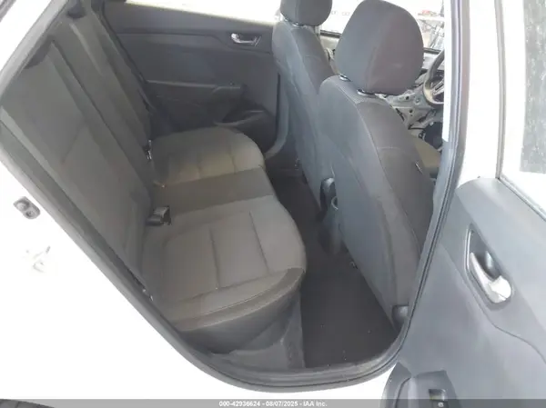 3KPC24A34KE077259 2019 HYUNDAI ACCENT - Image 8