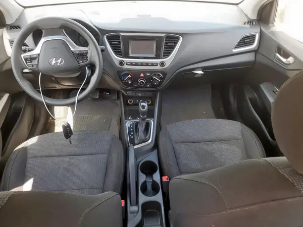 3KPC24A35JE007364 2018 HYUNDAI ACCENT - Image 8