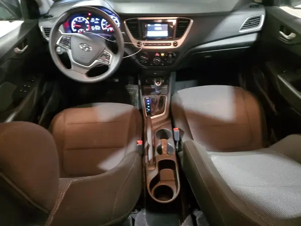3KPC24A35JE010085 2018 HYUNDAI ACCENT - Image 8