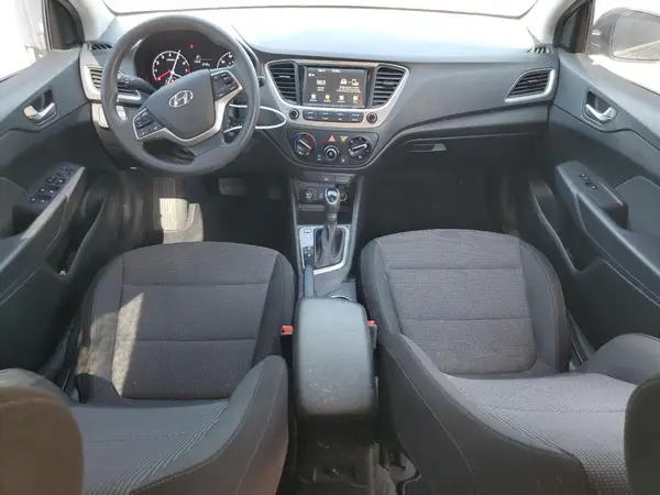 3KPC24A35JE012063 2018 HYUNDAI ACCENT - Image 8