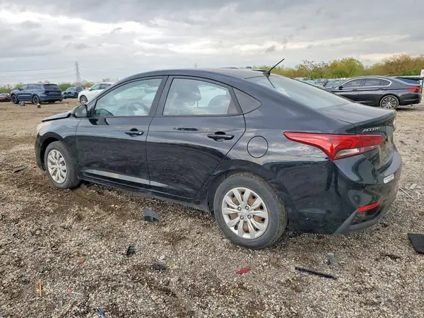 3KPC24A35JE012645 2018 HYUNDAI ACCENT - Image 2