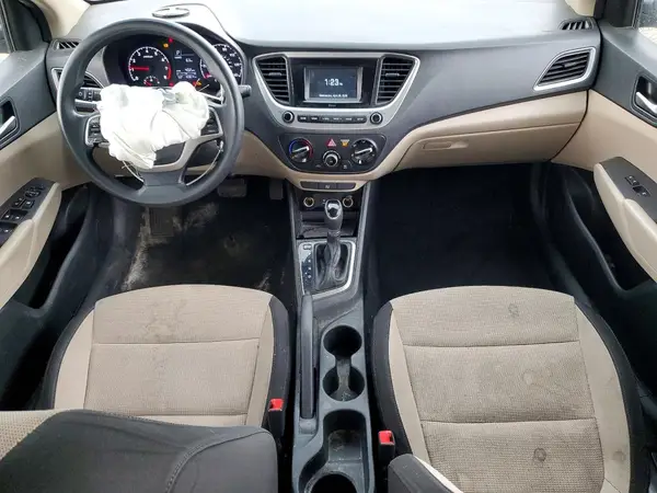 3KPC24A35JE012645 2018 HYUNDAI ACCENT - Image 8