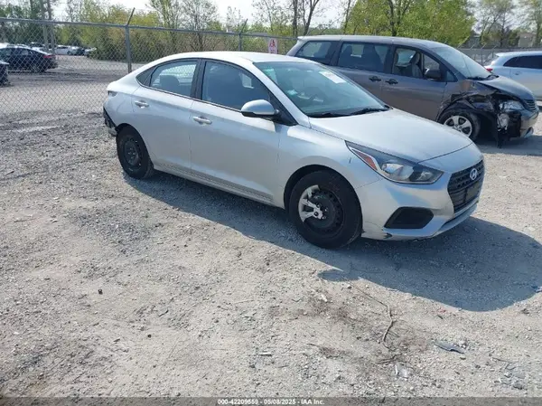 3KPC24A35JE013682 2018 HYUNDAI ACCENT - Image 1