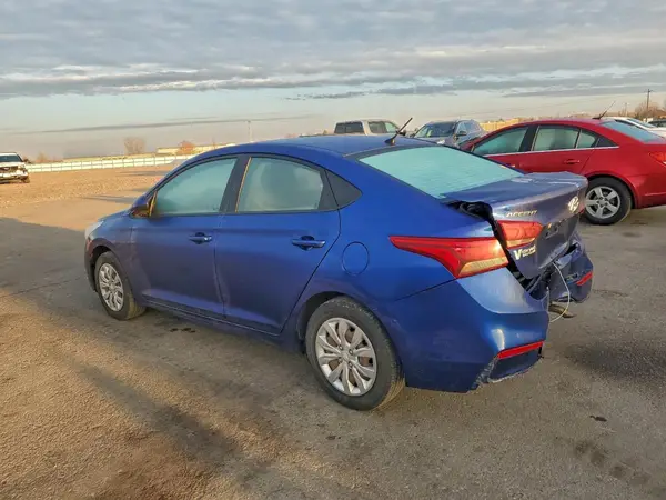 3KPC24A35JE013844 2018 HYUNDAI ACCENT - Image 2