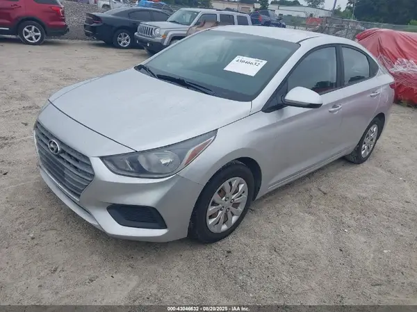3KPC24A35JE014315 2018 HYUNDAI ACCENT - Image 2