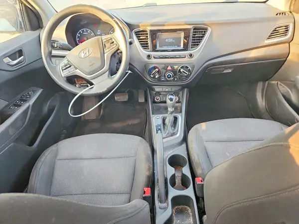 3KPC24A35JE023726 2018 HYUNDAI ACCENT - Image 8