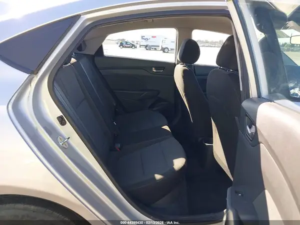 3KPC24A35JE023919 2018 HYUNDAI ACCENT - Image 8