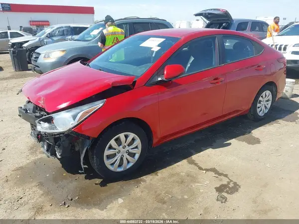 3KPC24A35JE025654 2018 HYUNDAI ACCENT - Image 2