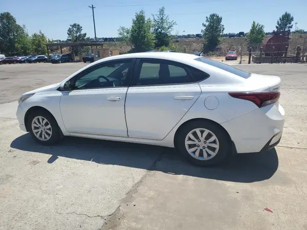3KPC24A35JE025993 2018 HYUNDAI ACCENT - Image 2