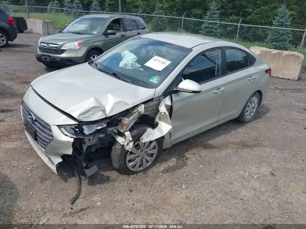 3KPC24A35JE028649 2018 HYUNDAI ACCENT - Image 2