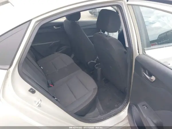3KPC24A35JE028649 2018 HYUNDAI ACCENT - Image 8