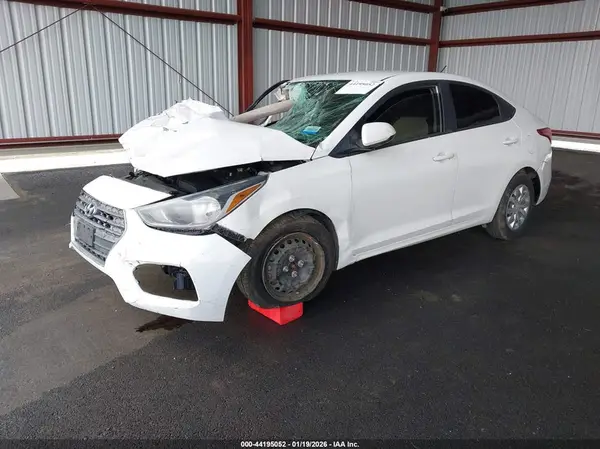 3KPC24A35JE030501 2018 HYUNDAI ACCENT - Image 2
