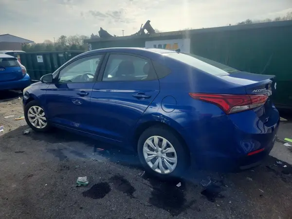 3KPC24A35JE031325 2018 HYUNDAI ACCENT - Image 2
