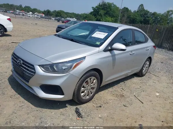 3KPC24A35JE034306 2018 HYUNDAI ACCENT - Image 2