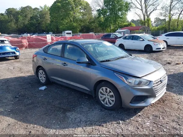 3KPC24A35JE034399 2018 HYUNDAI ACCENT - Image 1