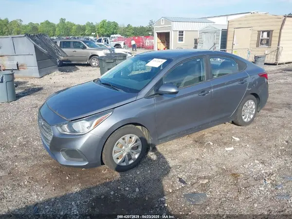 3KPC24A35JE034399 2018 HYUNDAI ACCENT - Image 2