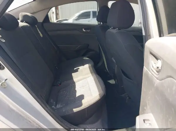 3KPC24A35JE034743 2018 HYUNDAI ACCENT - Image 8