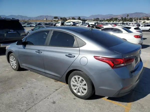 3KPC24A35KE040513 2019 HYUNDAI ACCENT - Image 2