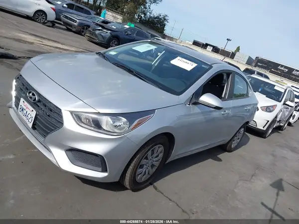 3KPC24A35KE042441 2019 HYUNDAI ACCENT - Image 2